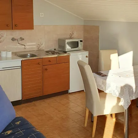 Cintya Apartment