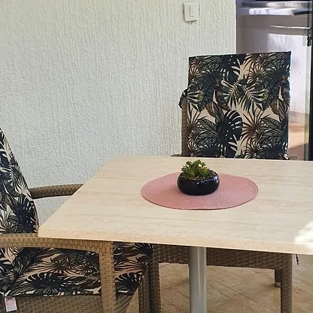 Cintya Apartamento *
